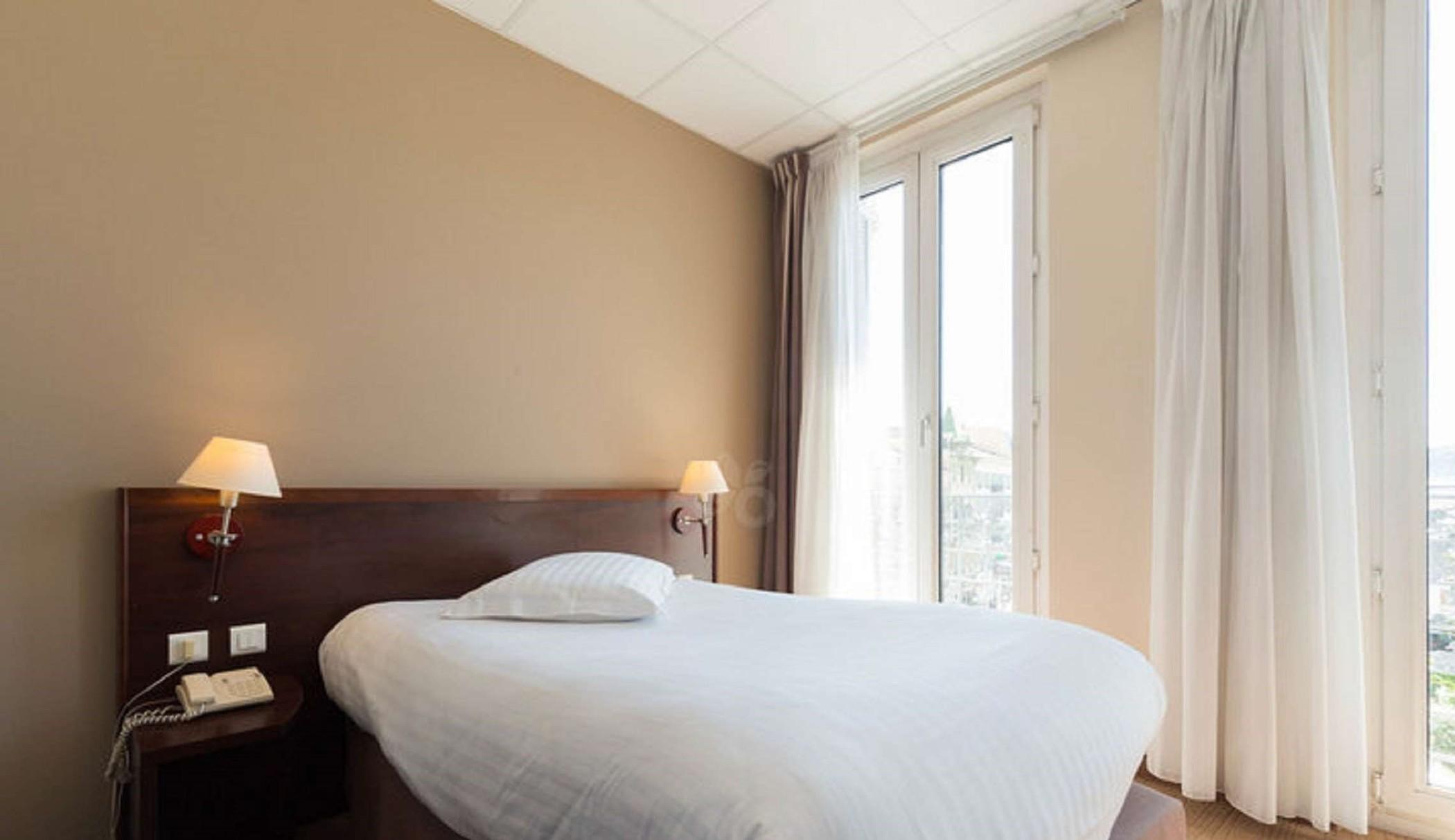 Hotel Le Noailles Nice Gare Esterno foto