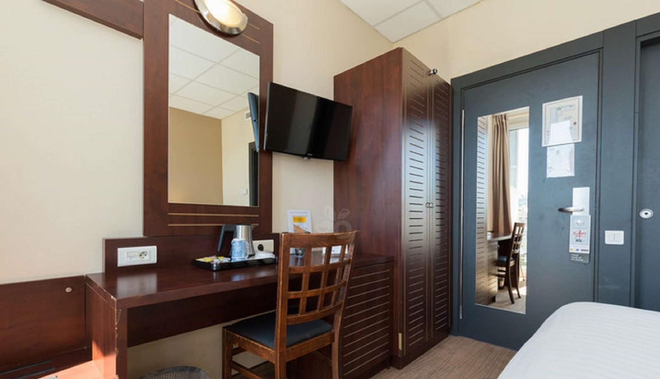 Hotel Le Noailles Nice Gare Esterno foto